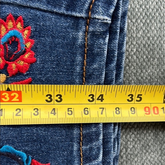 Embroidered Blue Jeans - Picture 7 of 8